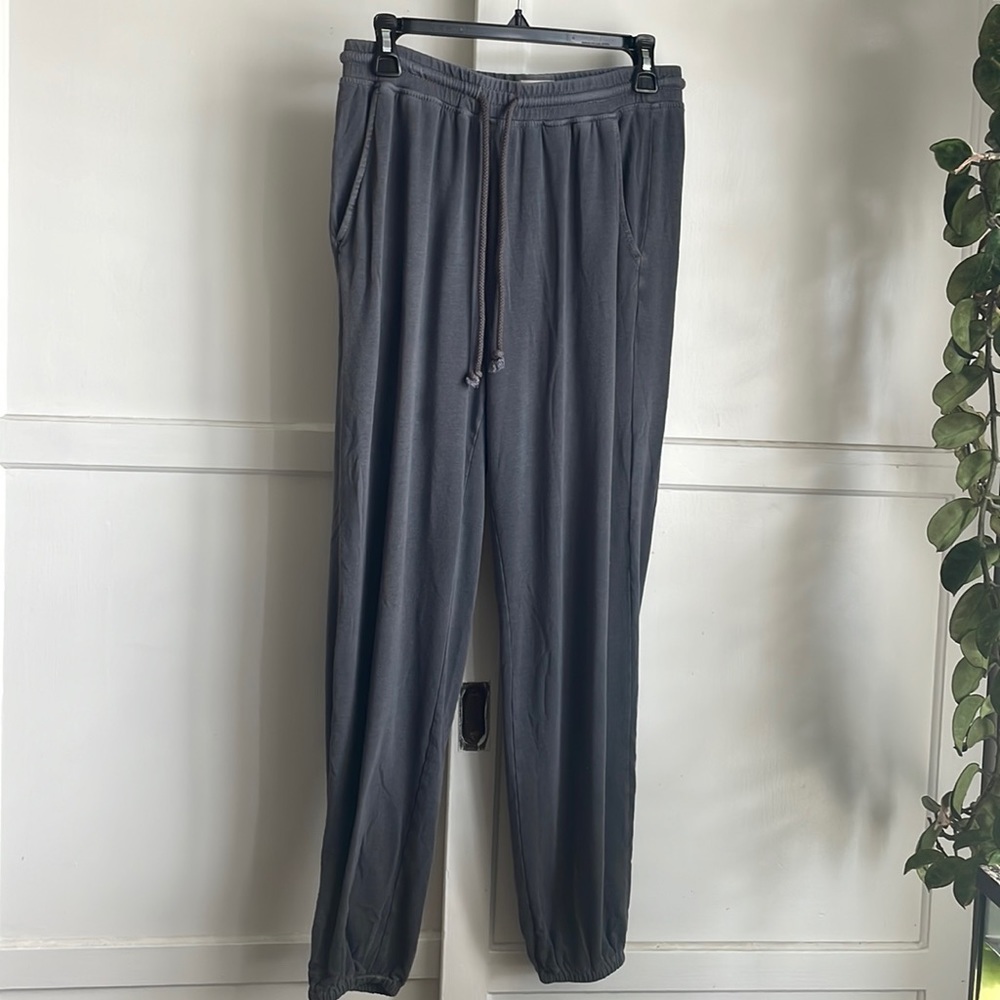 LOU & GREY Summer Sweatpants